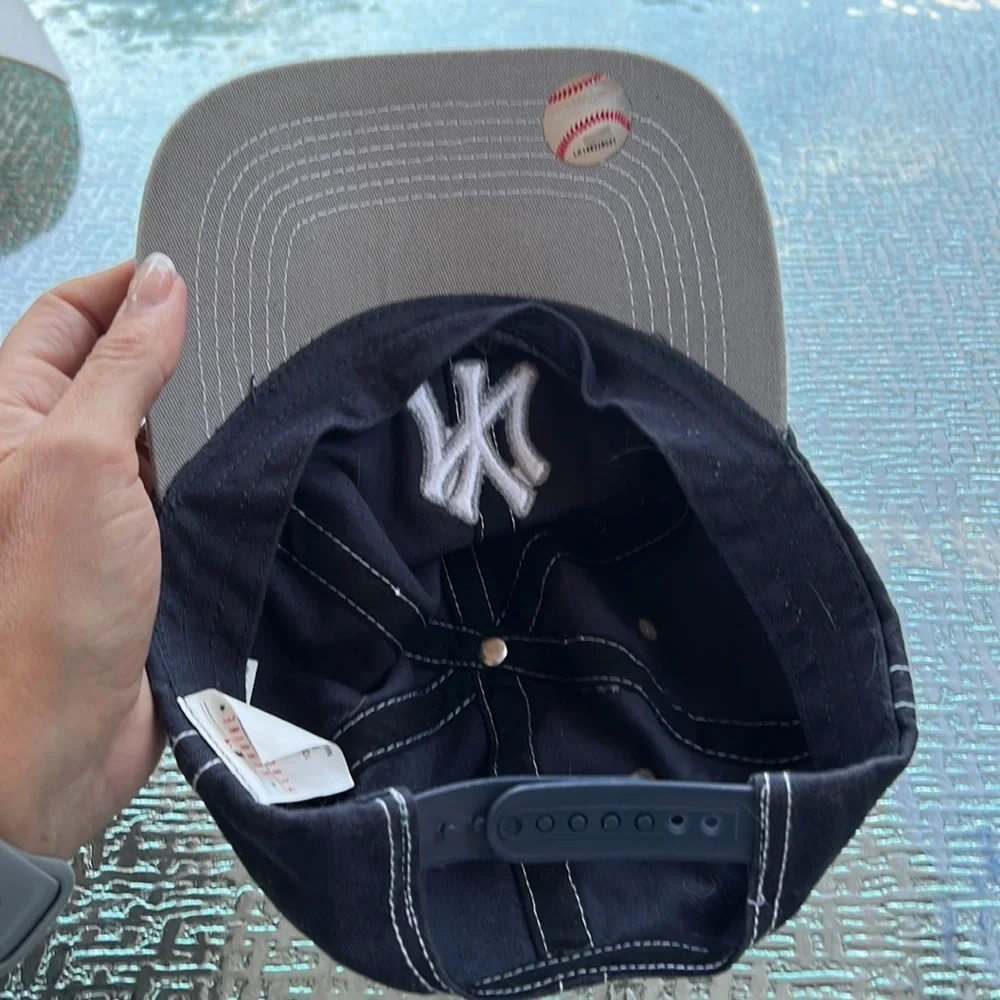 New York Yankees hat